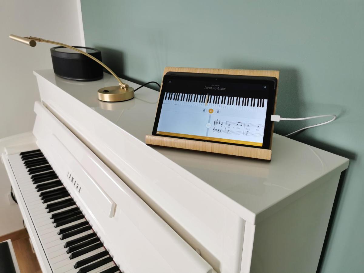 Neues City Center Piano Appartement Mit Netflix كلاغنفورت المظهر الخارجي الصورة